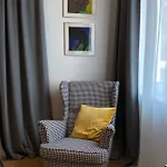 Comfort Garden View شقة *